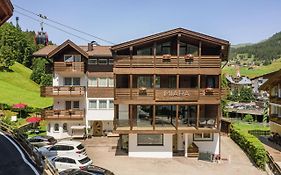 Garni Hotel Miara  3*